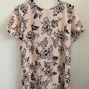 FOREVER 21 T-shirt style floral dress